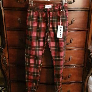 Ladies NWT Red & Blk Plaid Joggers sz L